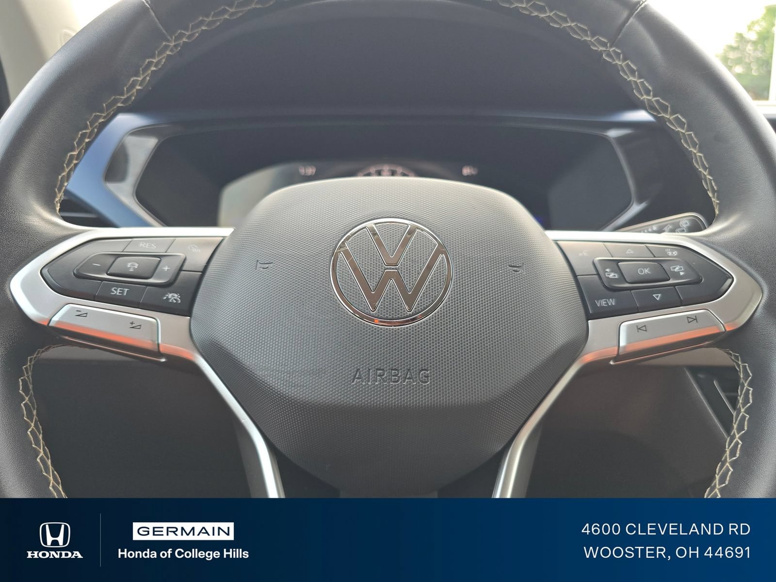 Used 2024 Volkswagen Taos SE FWD image 25