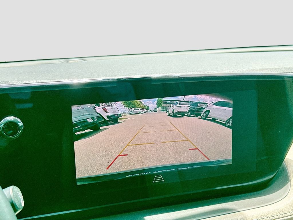 Used 2025 Buick Encore GX Preferred FWD image 16