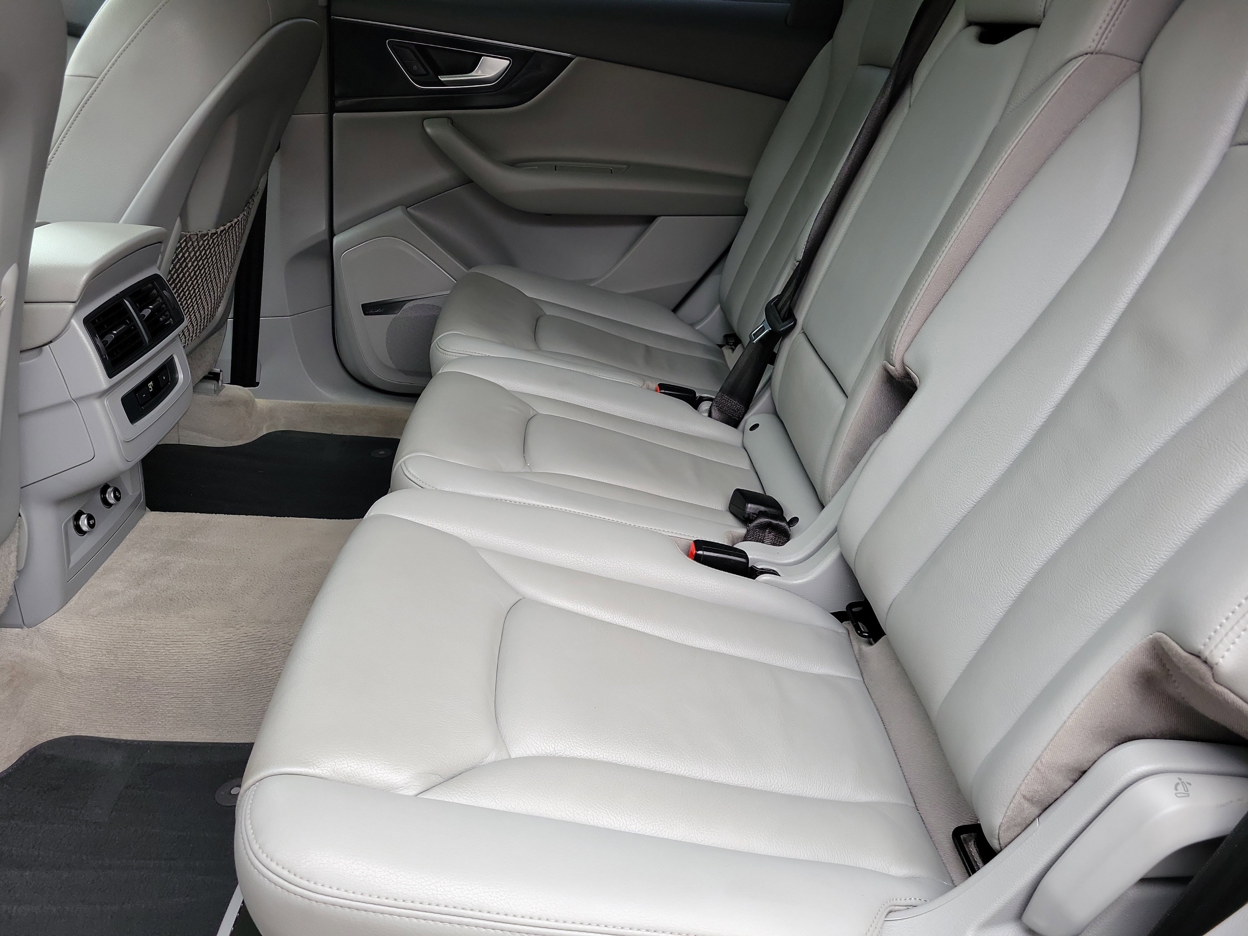 Used 2019 Audi Q7 3.0T Premium Plus image 18