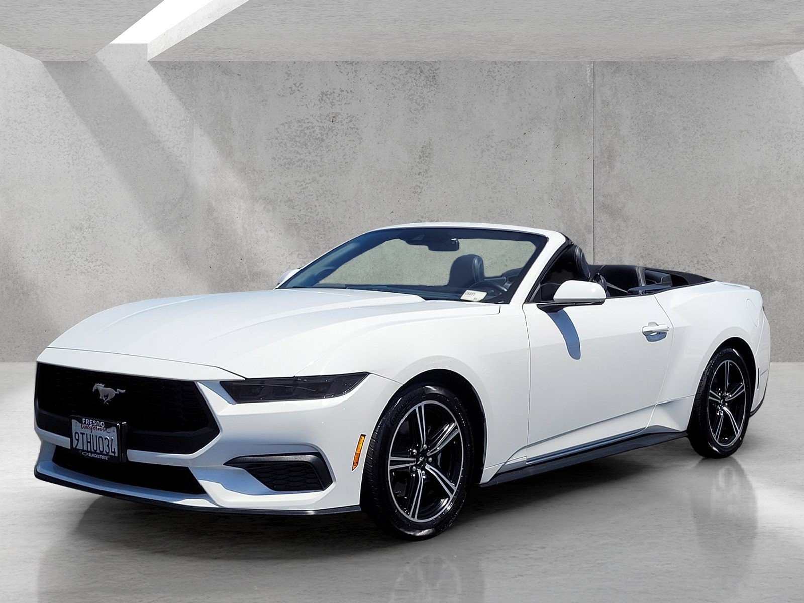 Used 2025 Ford Mustang Premium RWD image 9