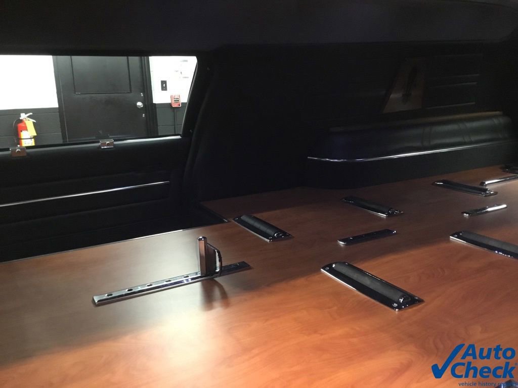 Used 2011 Cadillac DTS Limousine FWD image 29