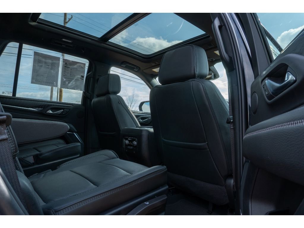 Used 2024 GMC Yukon Denali image 17