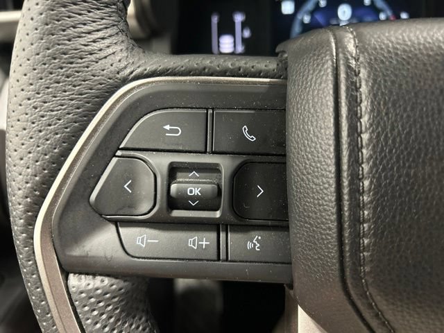 Used 2025 Toyota Tacoma SR5 AWD/4WD image 29