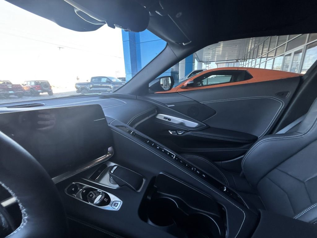 Used 2025 Chevrolet Corvette Z06 image 11