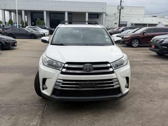Used 2018 Toyota Highlander Limited Platinum AWD/4WD image 2