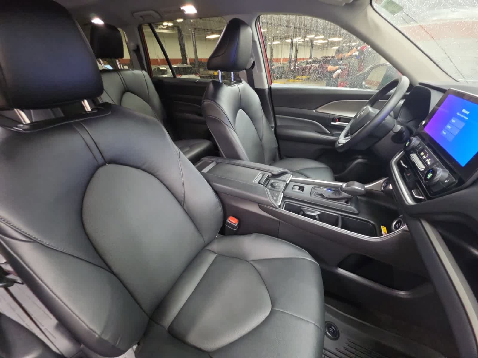 Used 2026 Toyota Grand Highlander AWD image 21