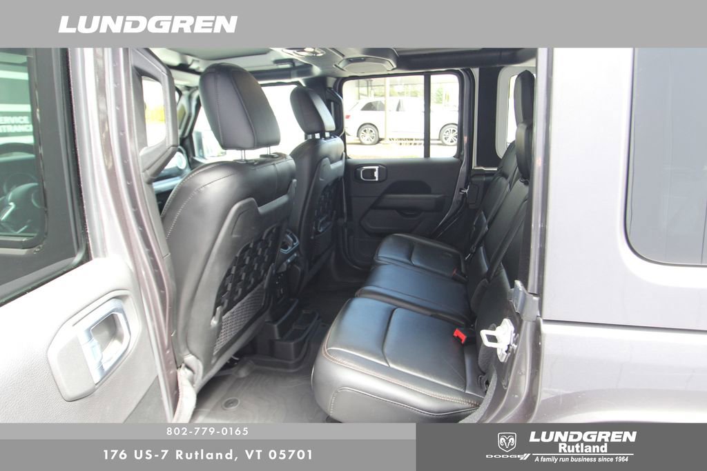 Used 2022 Jeep Wrangler Unlimited Rubicon w/ Dual Top Group AWD/4WD image 23