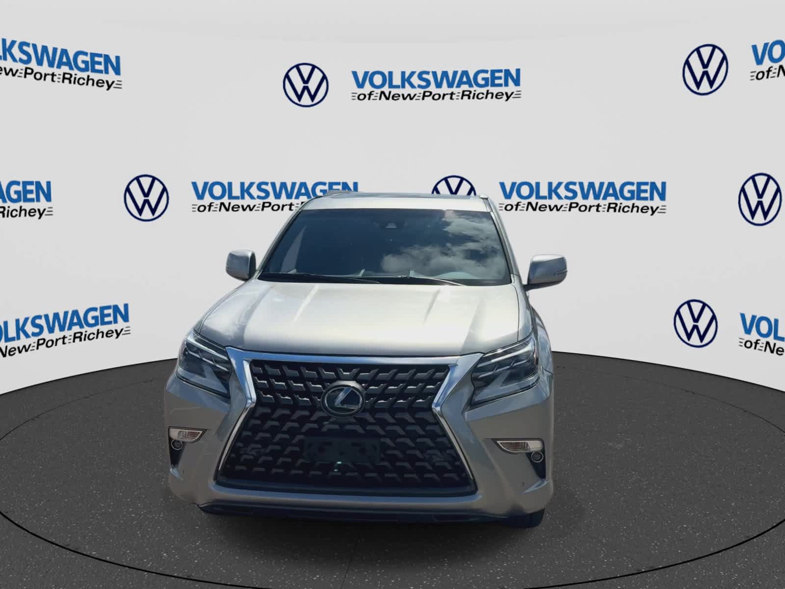 Used 2023 Lexus GX 460 Premium w/ Premium Package AWD/4WD image 3