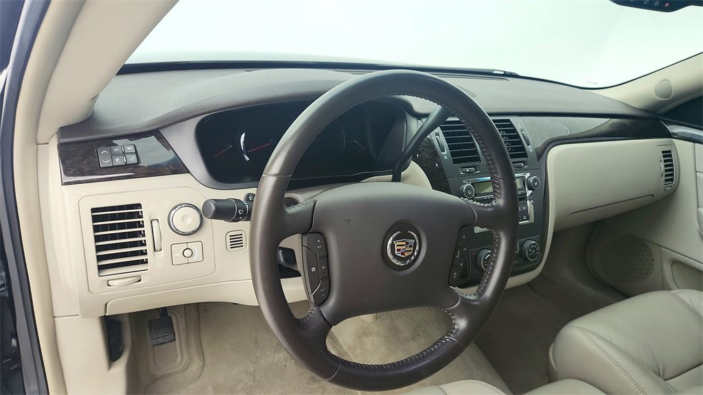 Used 2011 Cadillac DTS image 15