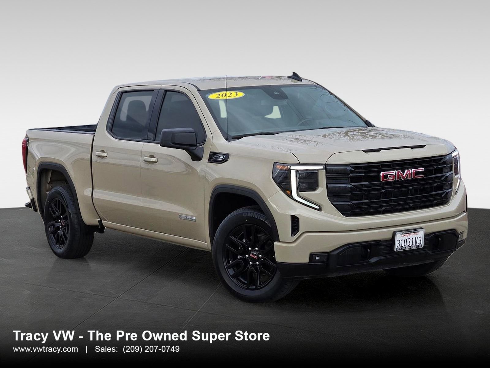 Used 2023 GMC Sierra 1500 Elevation image 1