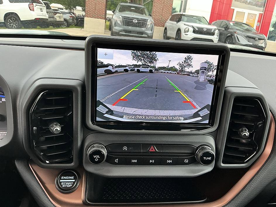 Used 2022 Ford Bronco Sport Outer Banks w/ Tech Package AWD/4WD image 17
