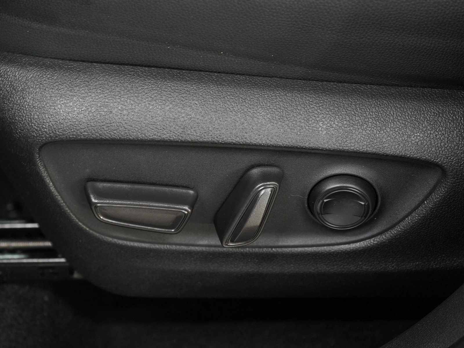 Used 2024 Toyota Grand Highlander AWD image 25