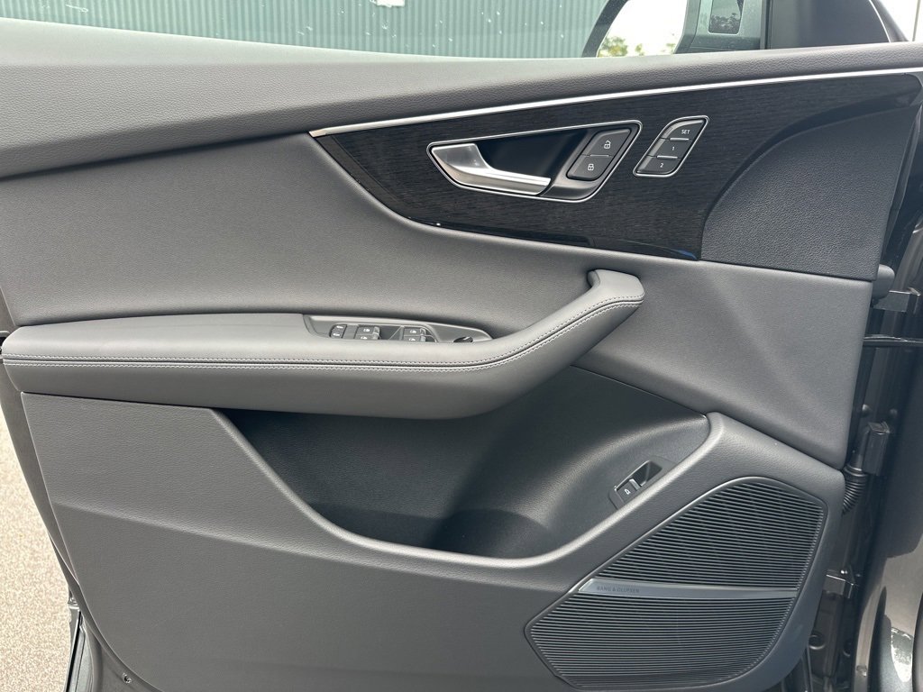 New 2026 Audi Q8 Premium Plus image 17