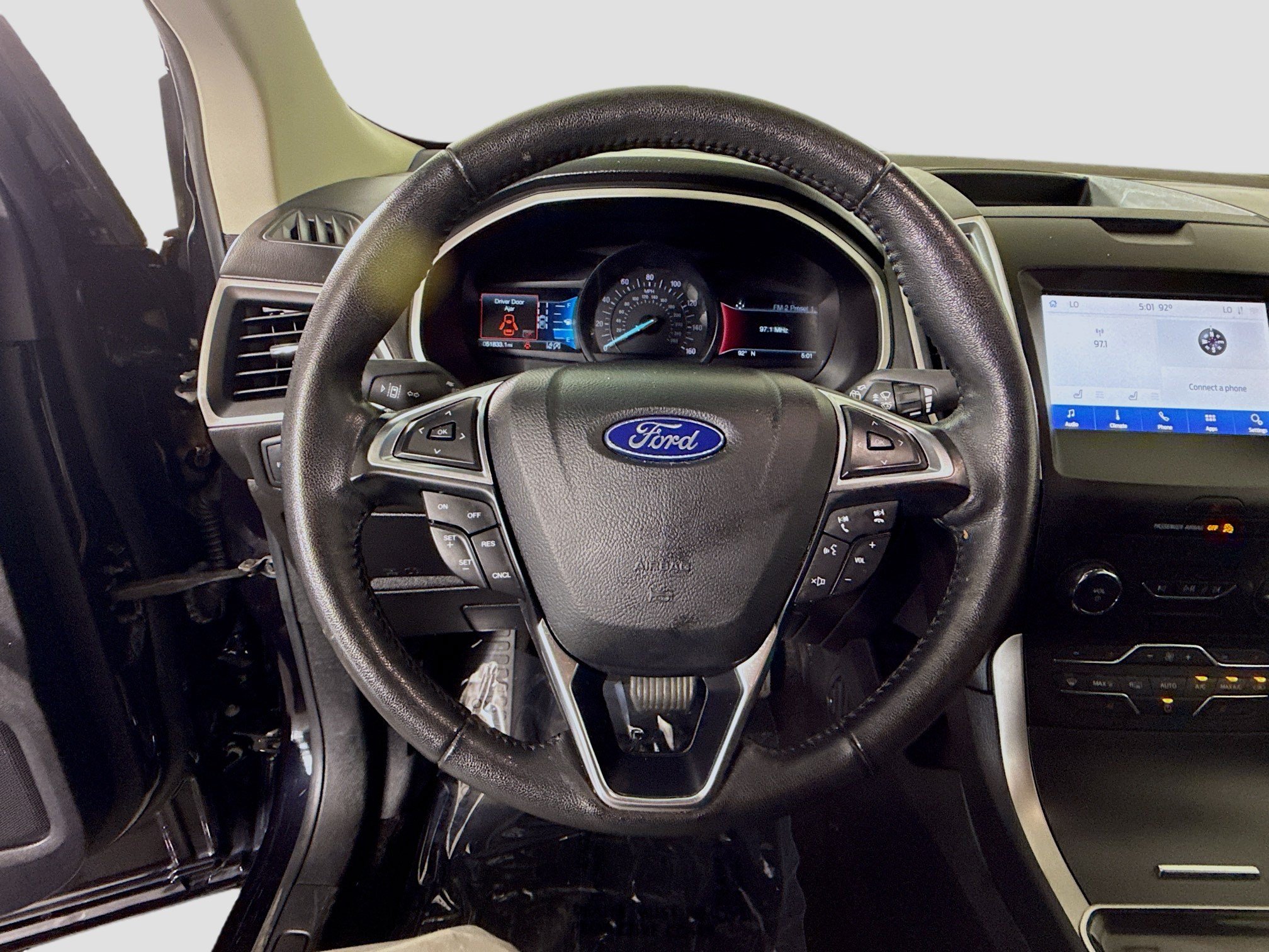 Used 2020 Ford Edge SEL FWD image 13