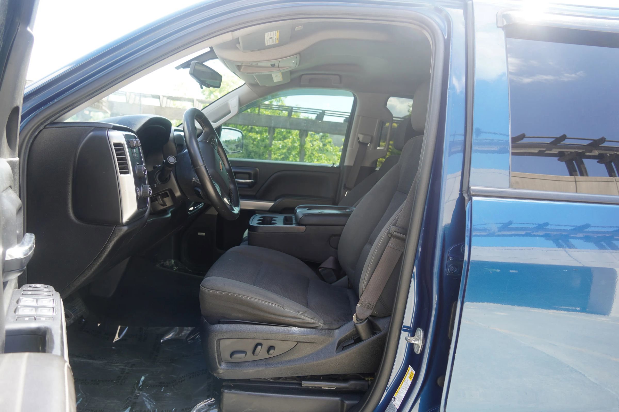 Used 2017 Chevrolet Silverado 1500 LT w/ All Star Edition AWD/4WD image 38