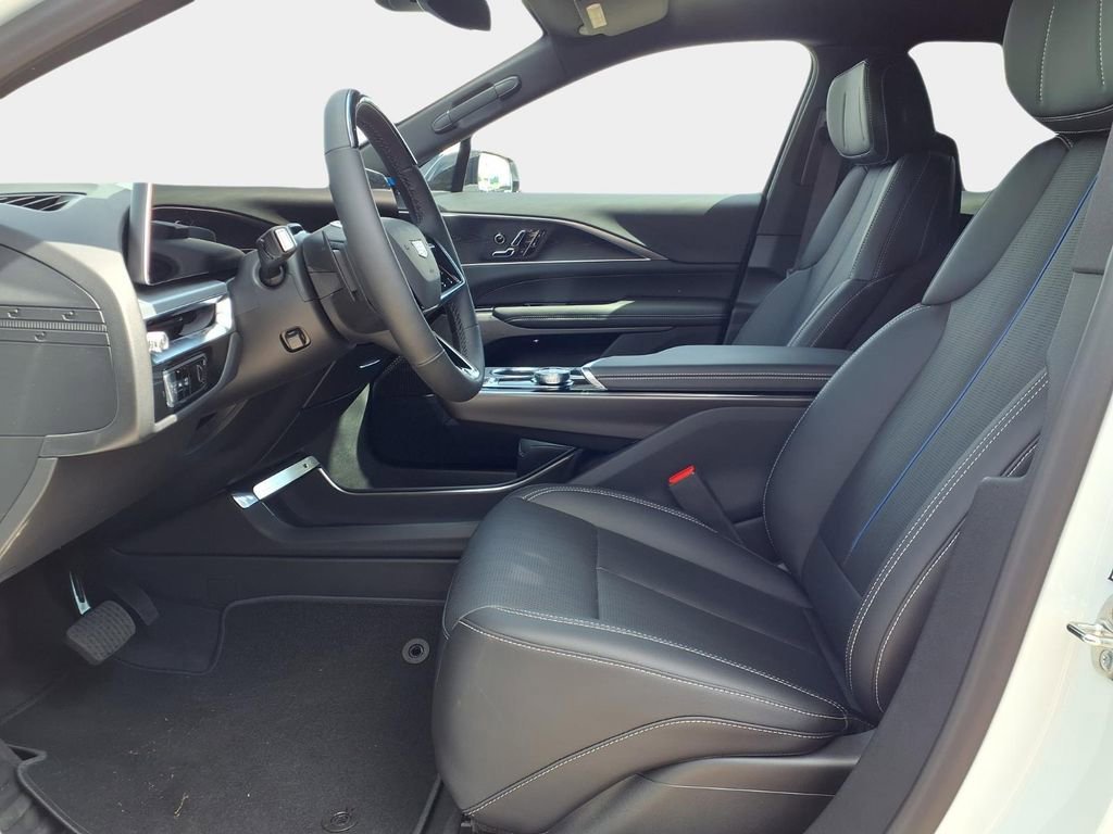 New 2026 Cadillac Lyriq Sport RWD image 9