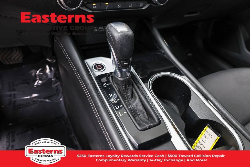 Used 2023 Nissan Altima 2.5 SV AWD/4WD image 14