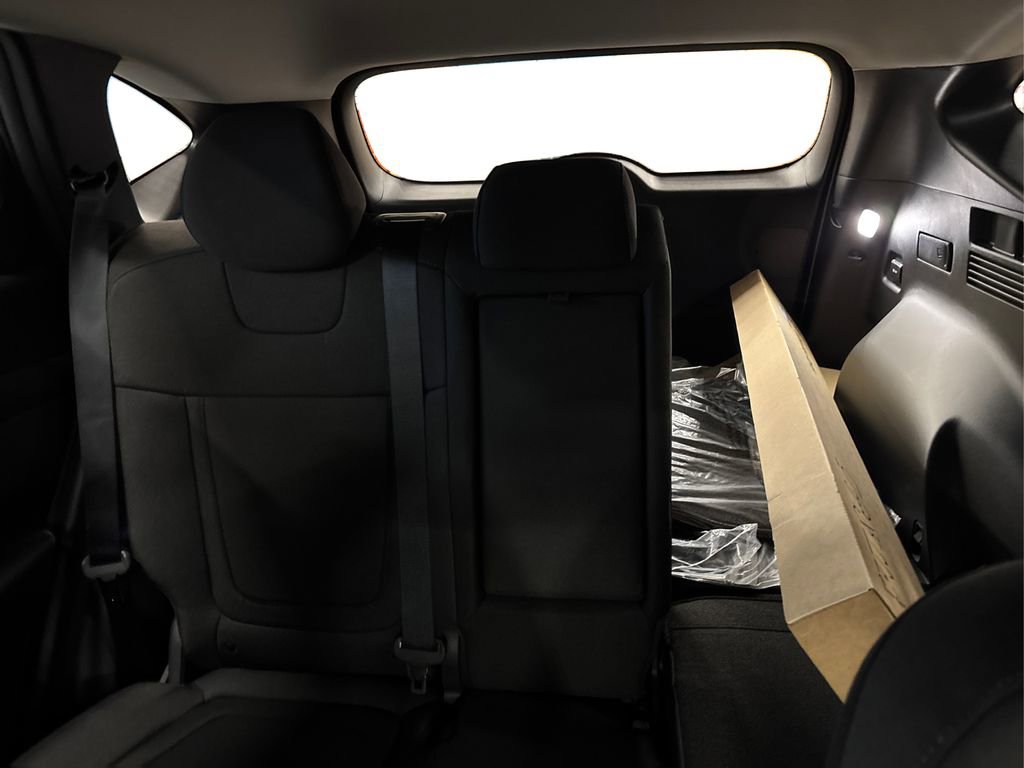 New 2026 Hyundai Tucson SE image 19