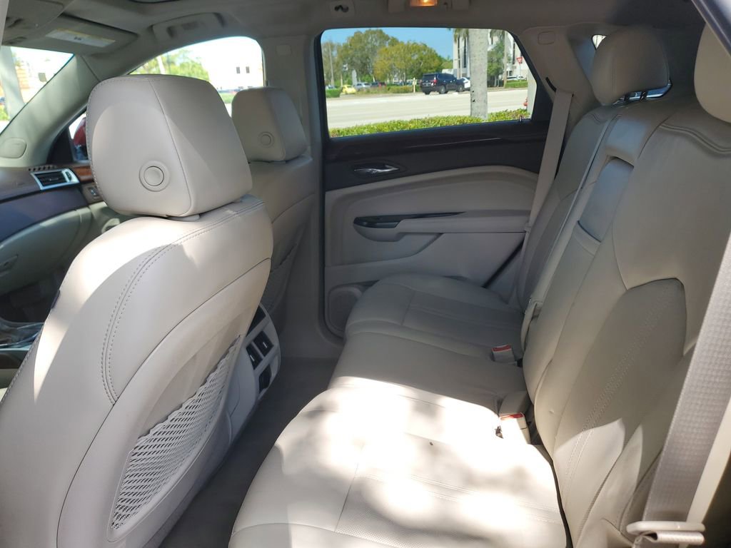 Used 2016 Cadillac SRX Luxury w/ Driver Awareness Package image 14