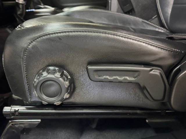 Used 2018 Jeep Wrangler Unlimited Sahara image 16