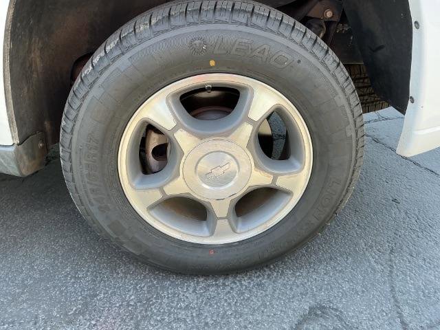 Used 2007 Chevrolet TrailBlazer LS w/ LS Preferred Equipment Group AWD/4WD image 8