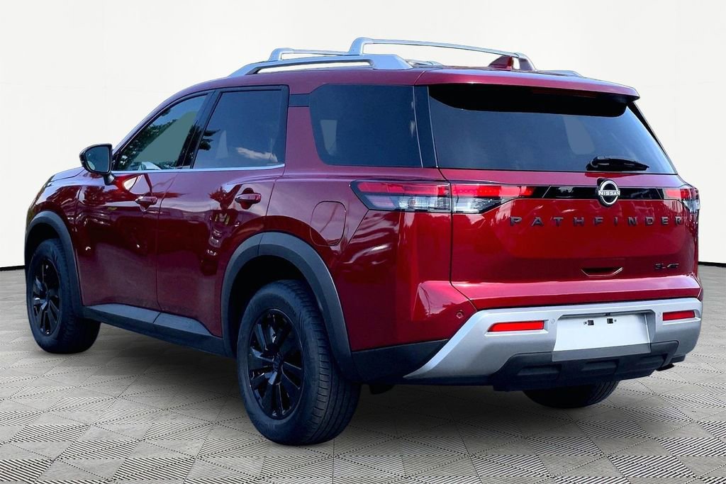 Used 2023 Nissan Pathfinder SL w/ Lighting Package (N92) AWD/4WD image 4