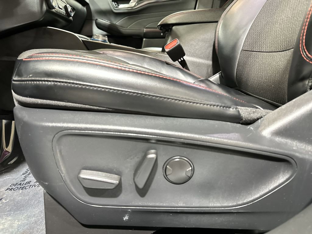 Used 2024 Ford Escape ST-Line image 14