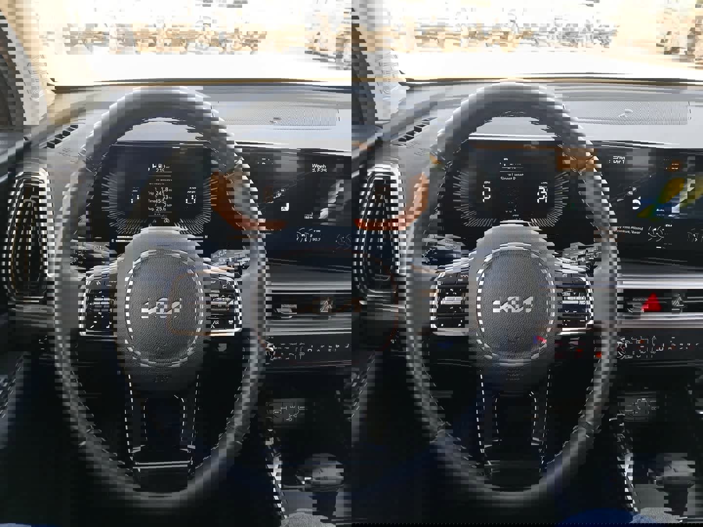 Used 2024 Kia Sorento S image 17