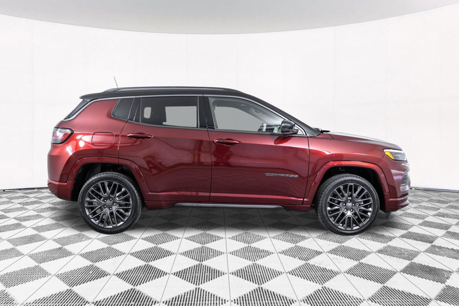 Used 2022 Jeep Compass High Altitude AWD/4WD image 24
