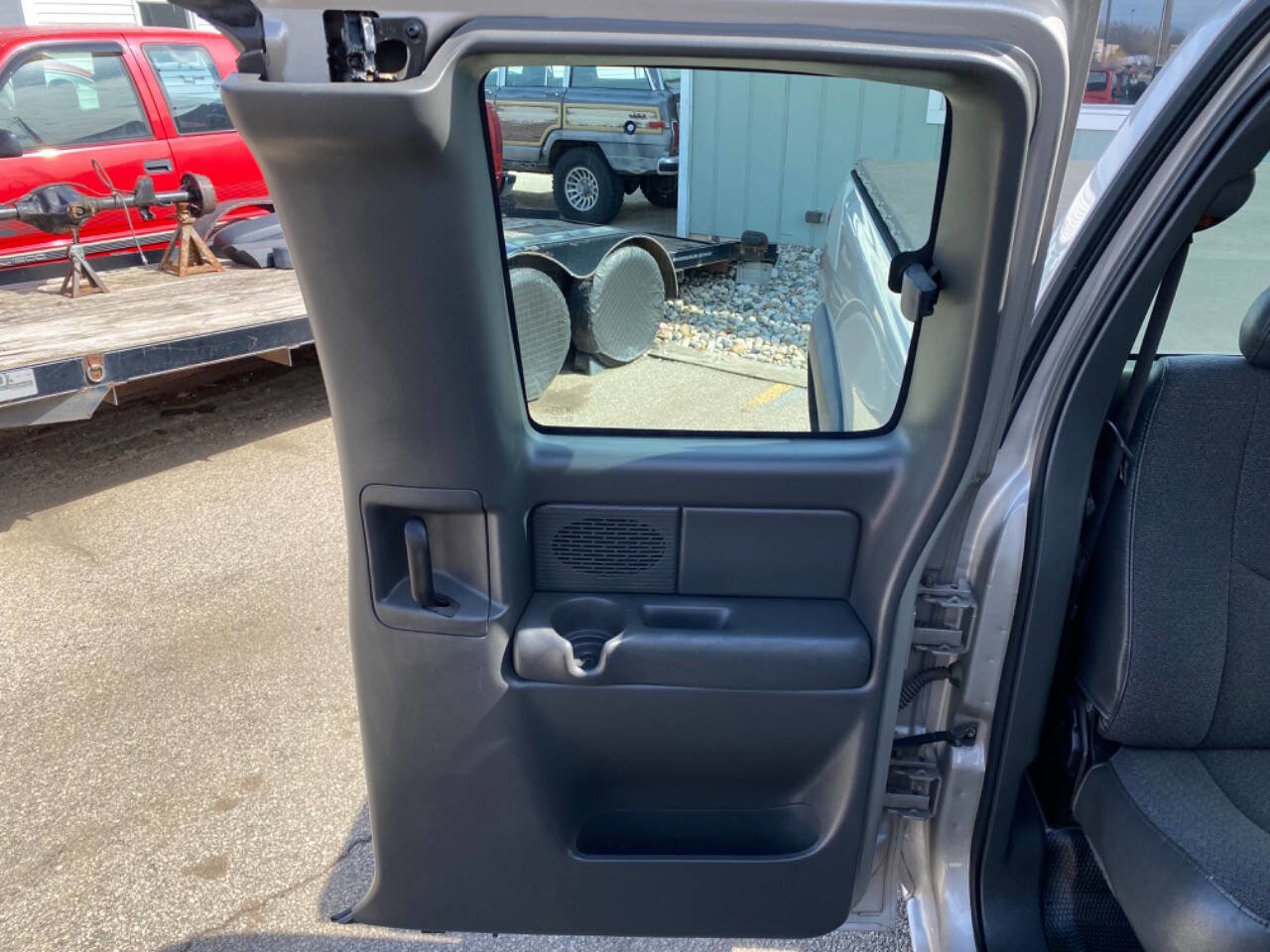 Used 2004 Chevrolet Silverado 1500 W/T image 36