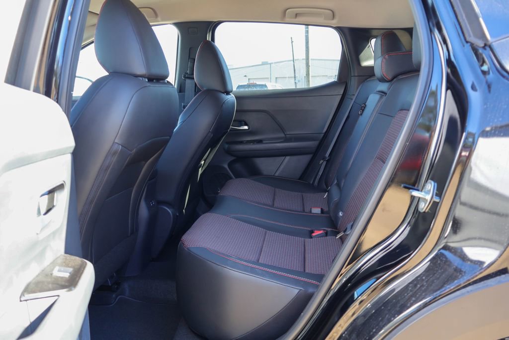 New 2026 Nissan Kicks SR image 8