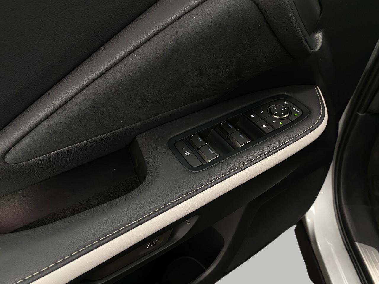 New 2026 Lexus TX 500h AWD w/ Technology Package image 31