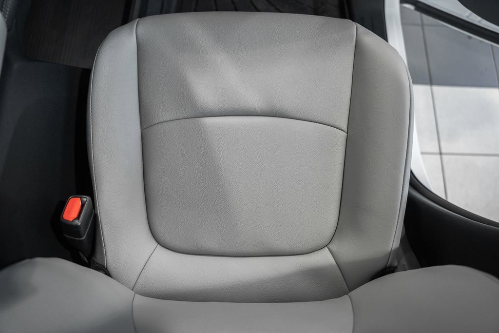 New 2026 Toyota Sienna XLE AWD/4WD image 32