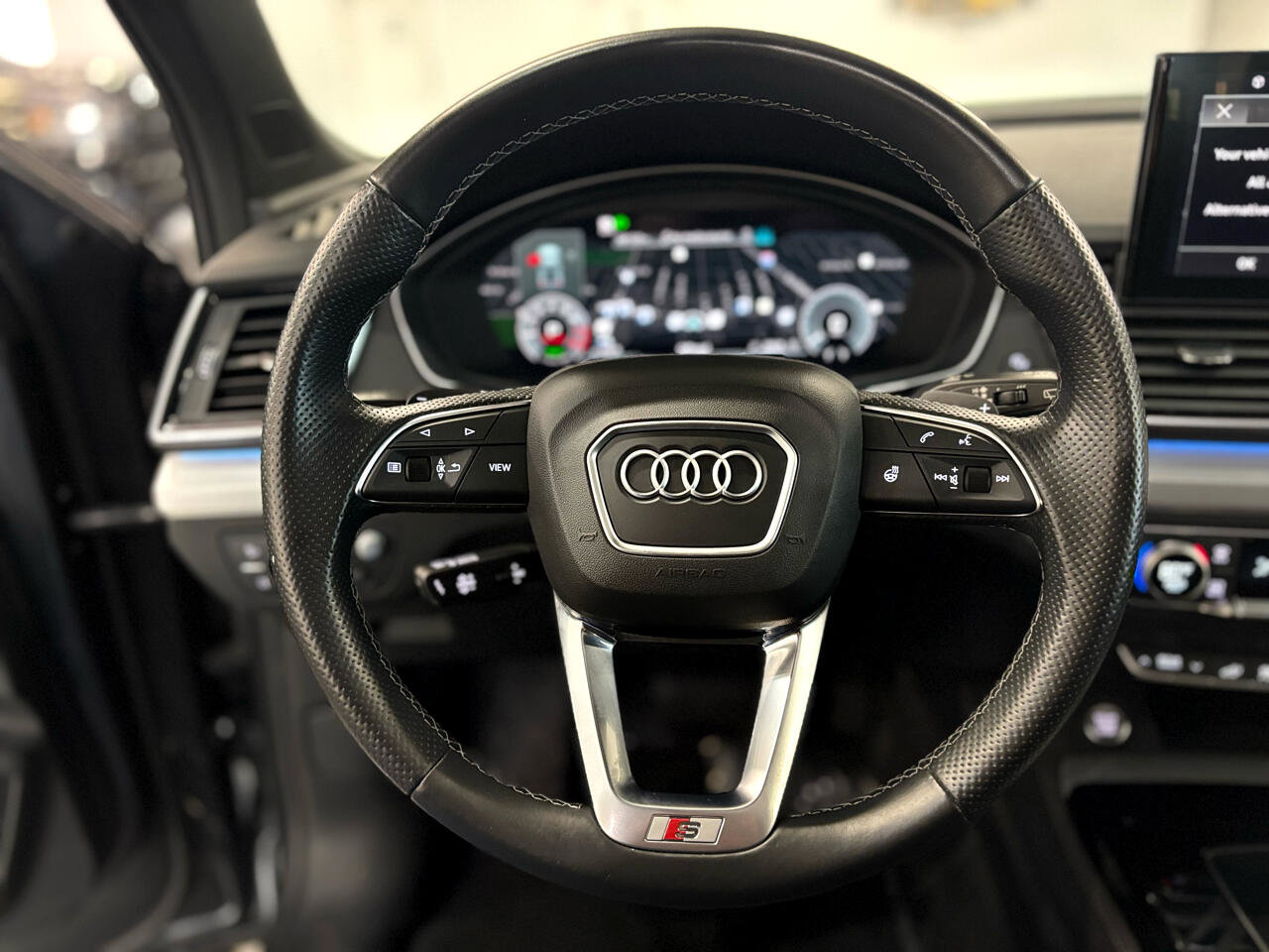 Used 2022 Audi Q5 e Prestige w/ Prestige Package image 25