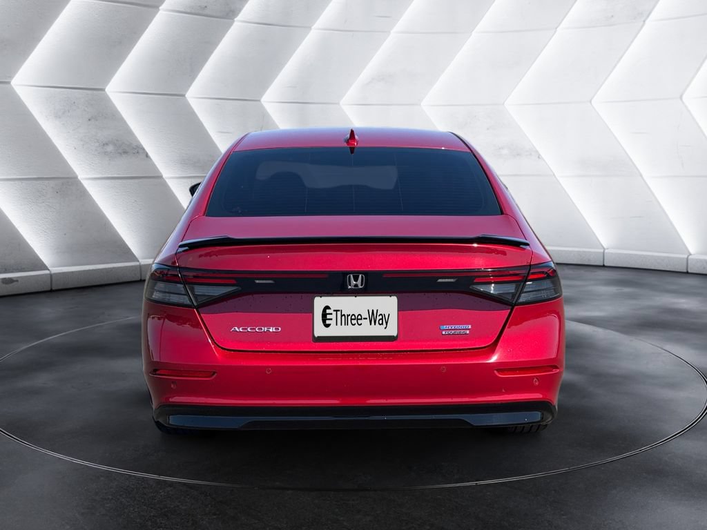 Used 2025 Honda Accord Touring image 4
