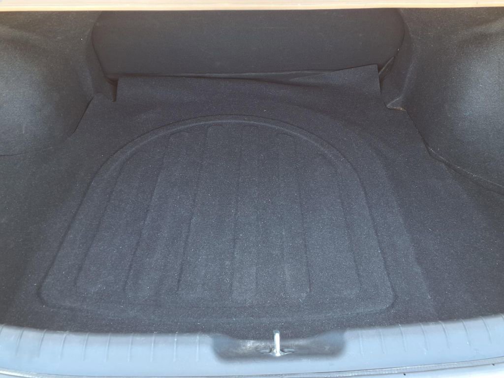 Used 2023 Hyundai Elantra SEL image 31