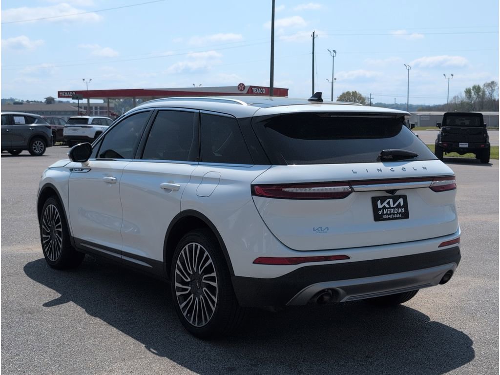 Used 2022 Lincoln Corsair Reserve w/ Luxury Package image 3