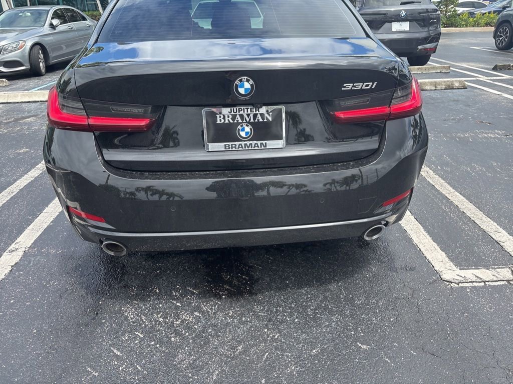 Used 2023 BMW 330i Sedan w/ Driving Assistance Package RWD image 7