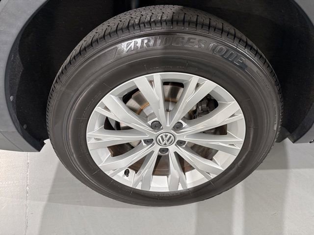 Used 2018 Volkswagen Tiguan SE FWD image 14