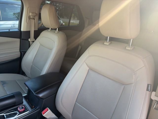 Used 2021 Ford Explorer Limited AWD/4WD image 12