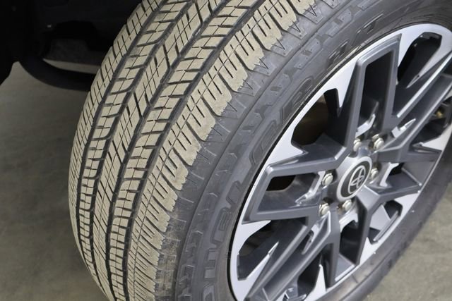 Used 2022 Toyota Tundra Limited image 37