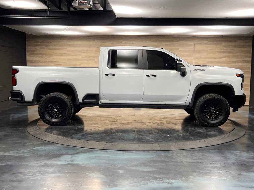 Used 2024 Chevrolet Silverado 2500 ZR2 w/ Technology Package AWD/4WD image 24