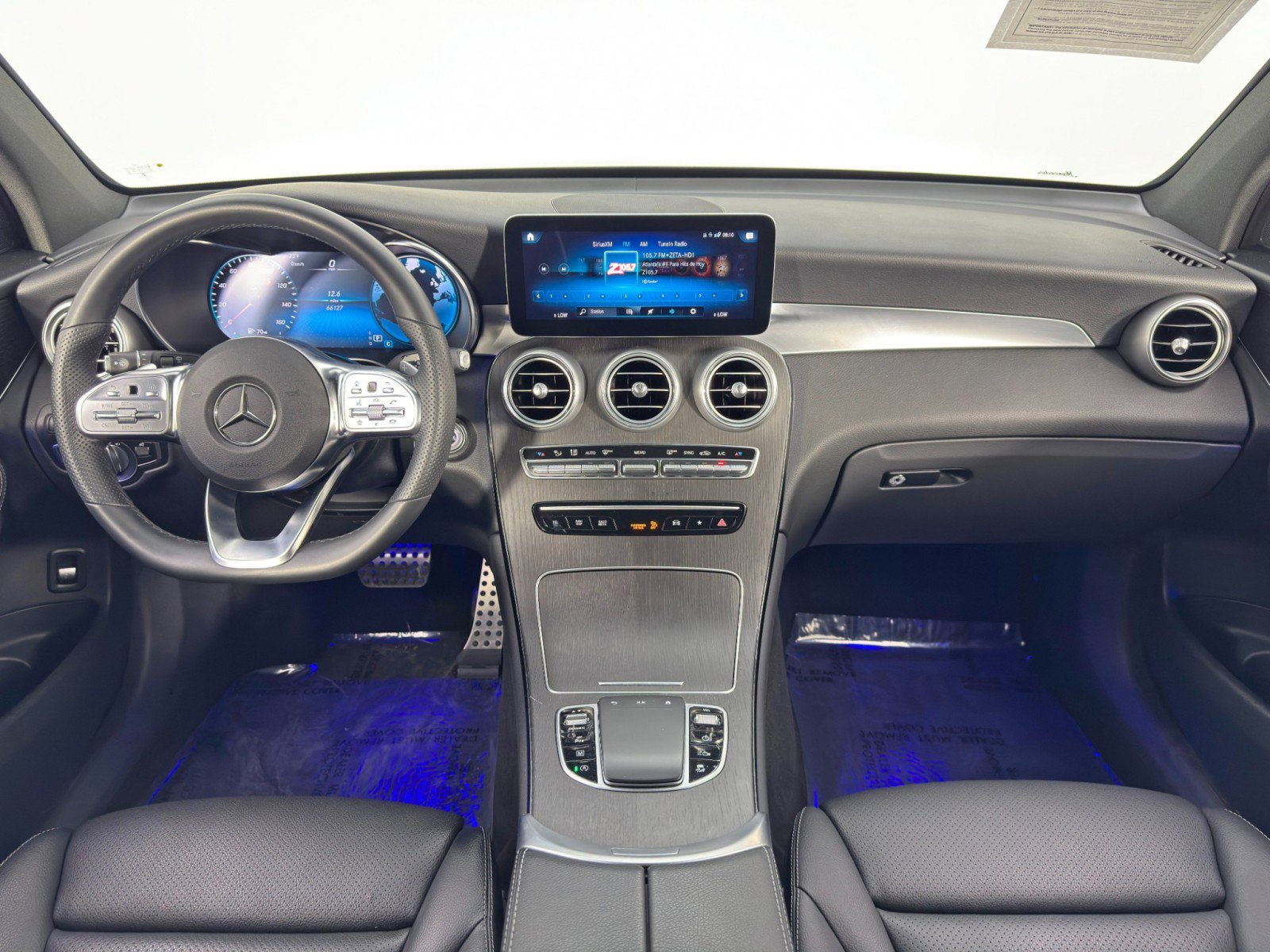 Used 2022 Mercedes-Benz GLC 300 4MATIC w/ AMG Line image 11