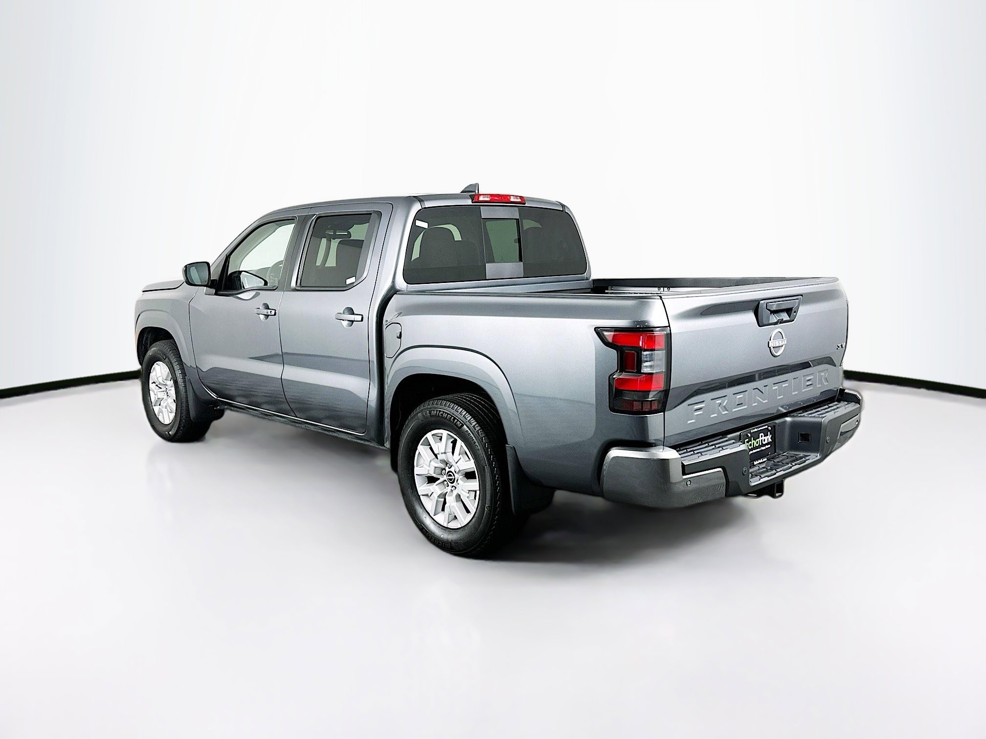 Used 2024 Nissan Frontier SV w/ SV Convenience Package image 5