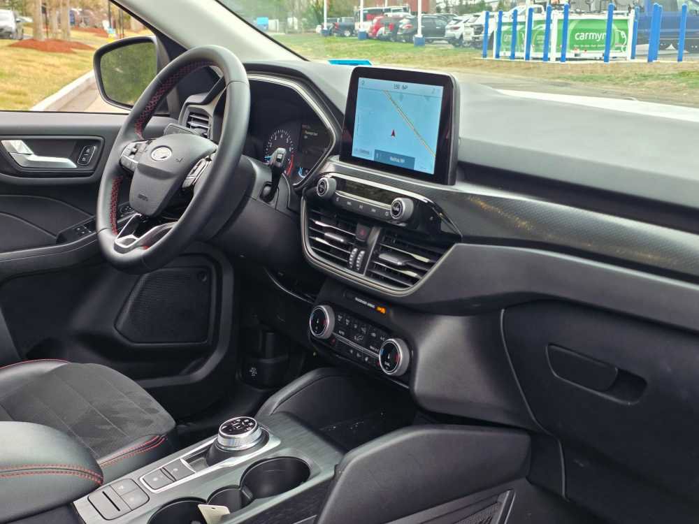 Used 2022 Ford Escape SEL w/ SEL Stealth AWD Package image 24