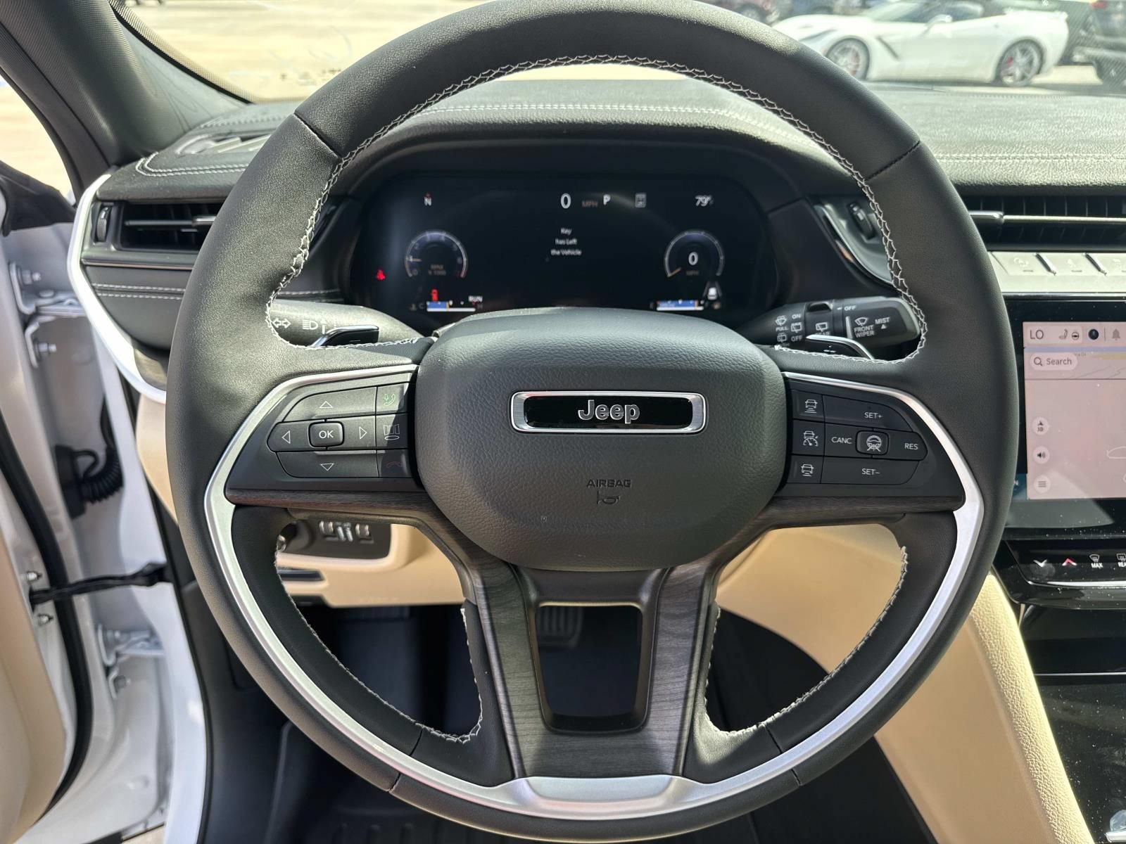 Used 2026 Jeep Grand Cherokee Limited RWD image 21