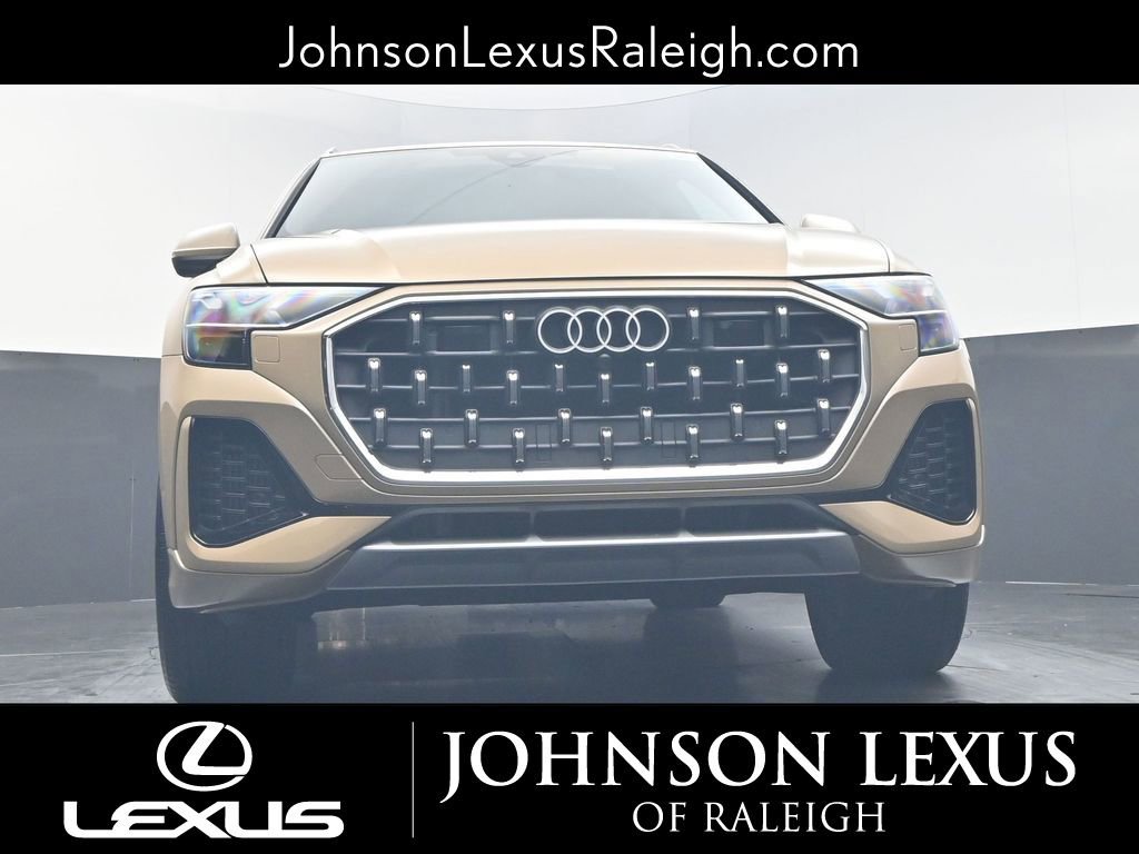 Used 2025 Audi Q8 Premium Plus image 15