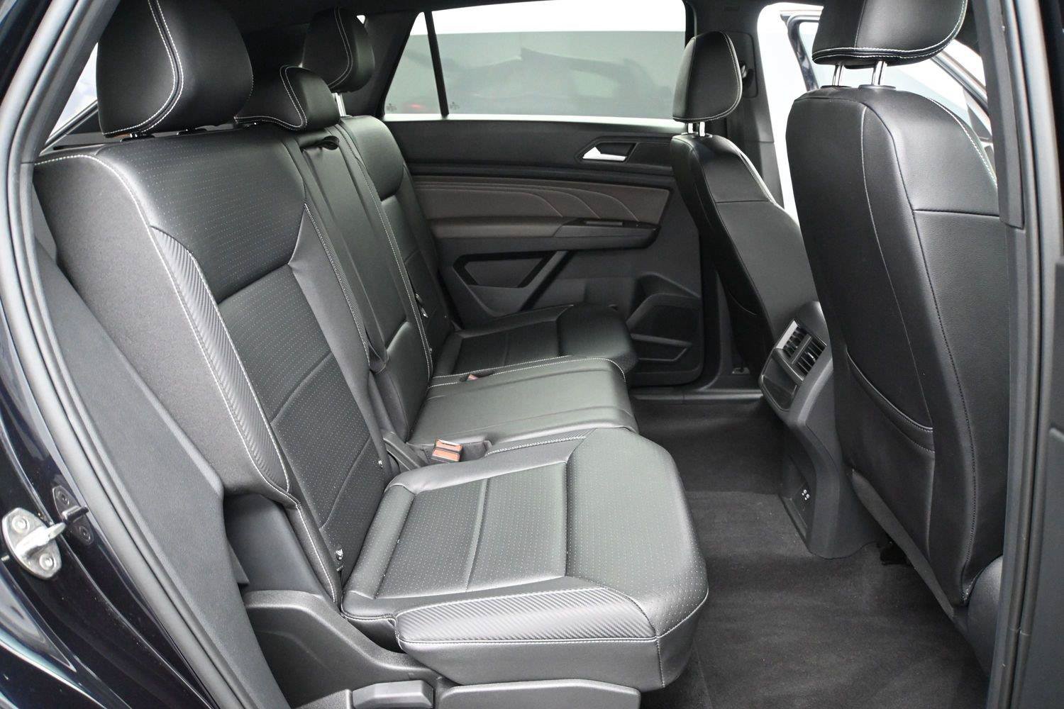 Used 2023 Volkswagen Atlas Cross Sport SE w/ Panoramic Sunroof Package AWD/4WD image 19