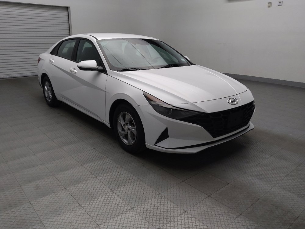 Used 2021 Hyundai Elantra SE image 13