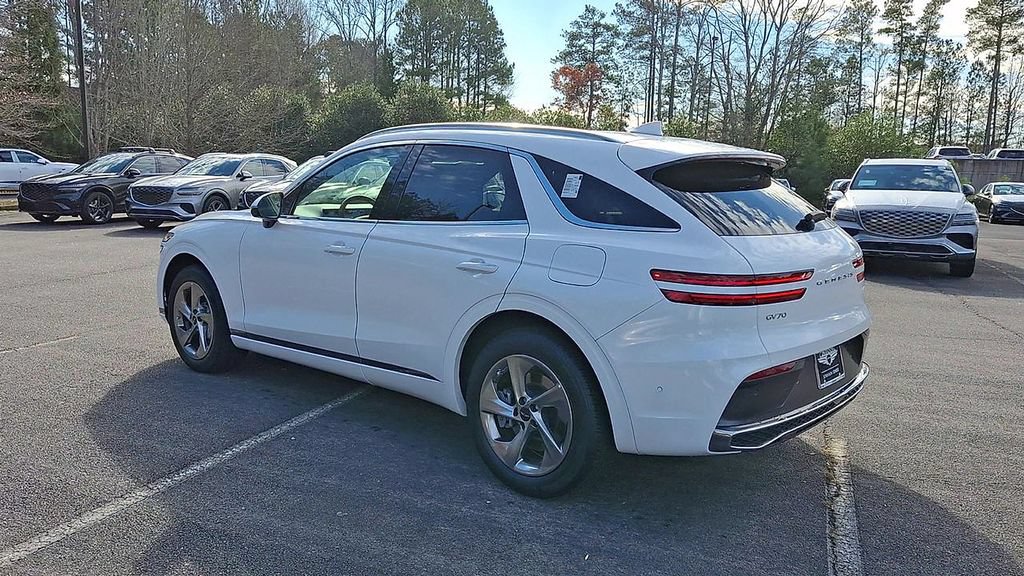 Used 2026 Genesis GV70 2.5T Advanced AWD/4WD image 6